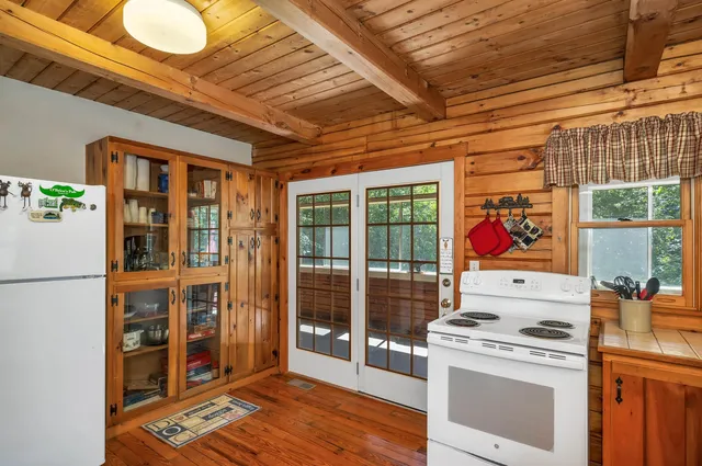 $384,500 | 68 Bearcamp Pond Road, Sandwich, NH 03227