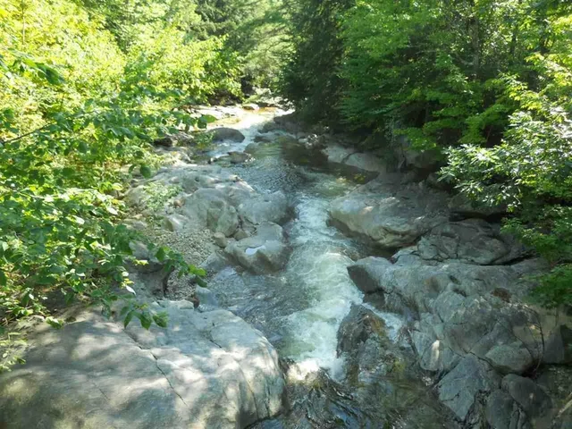 $384,500 | 68 Bearcamp Pond Road, Sandwich, NH 03227