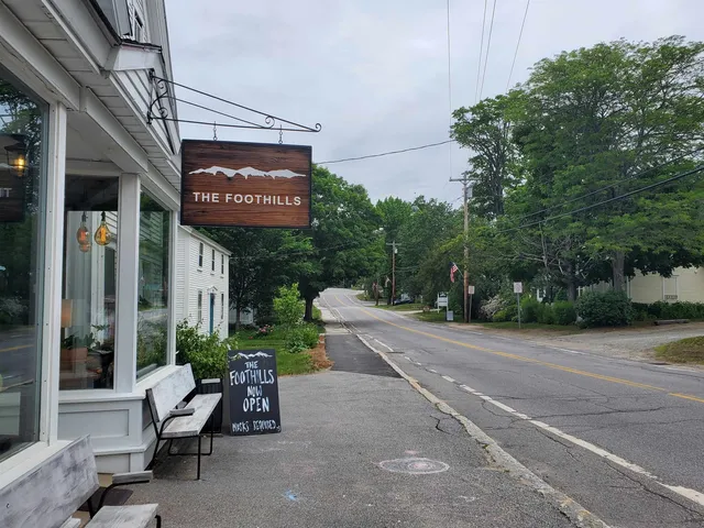 $384,500 | 68 Bearcamp Pond Road, Sandwich, NH 03227