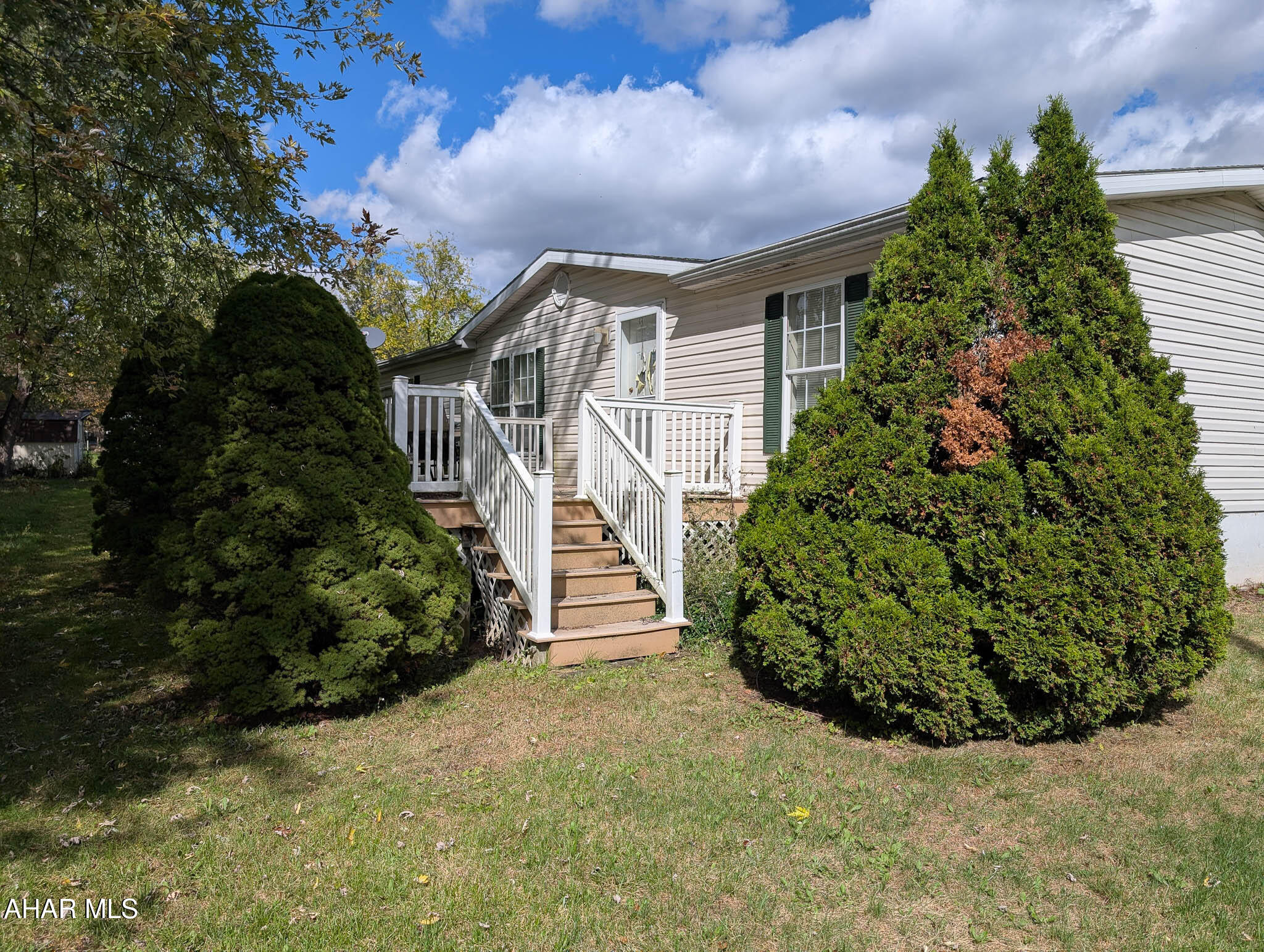 147 Pine Street Alum Bank, PA 15521 - Photo 4 of 34