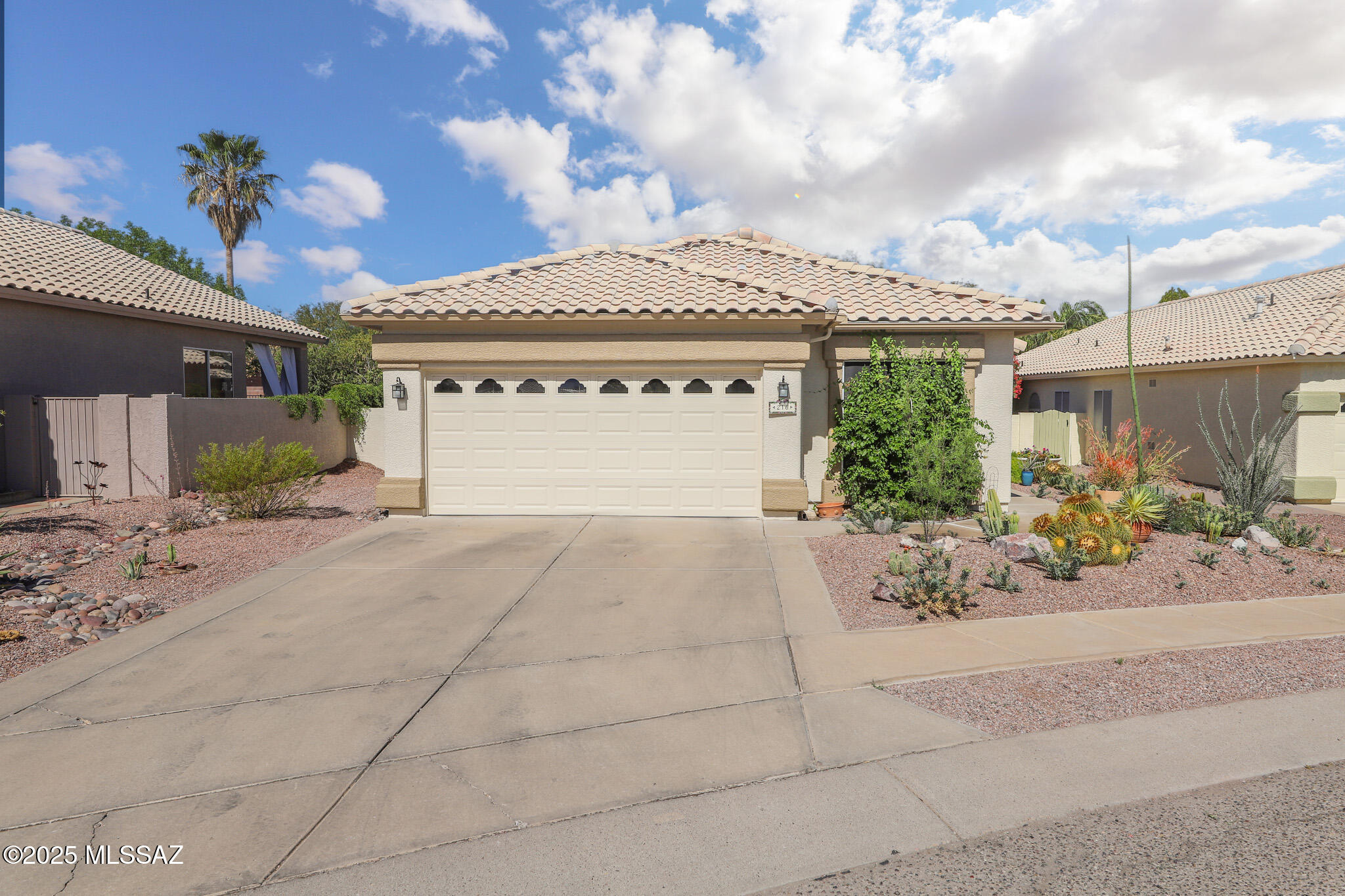 216 South London Station Road Tucson, AZ 85748 - Photo 2 of 41 Gallery Image 2