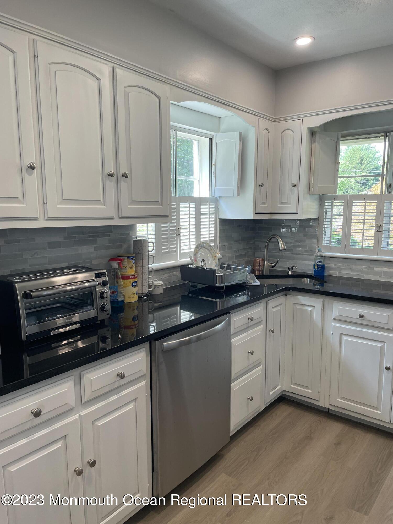 14 Baker Drive West Long Branch, NJ 07764 - Photo 3 of 17 IMG_6588