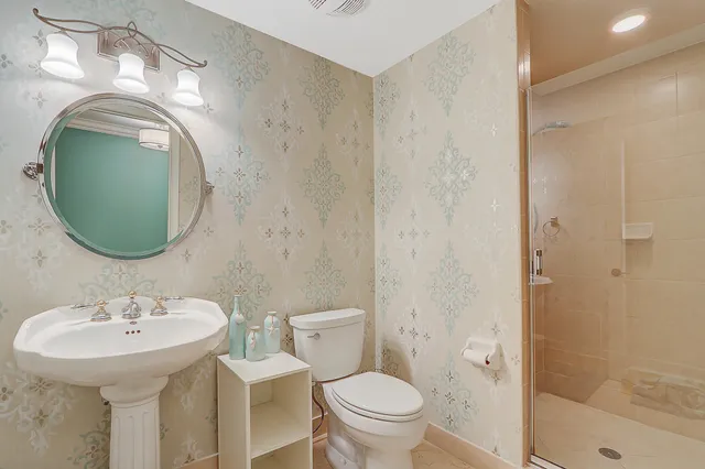 $17,000 | 750 Ocean Royale Way, Unit 1203, Juno Beach, FL 33408