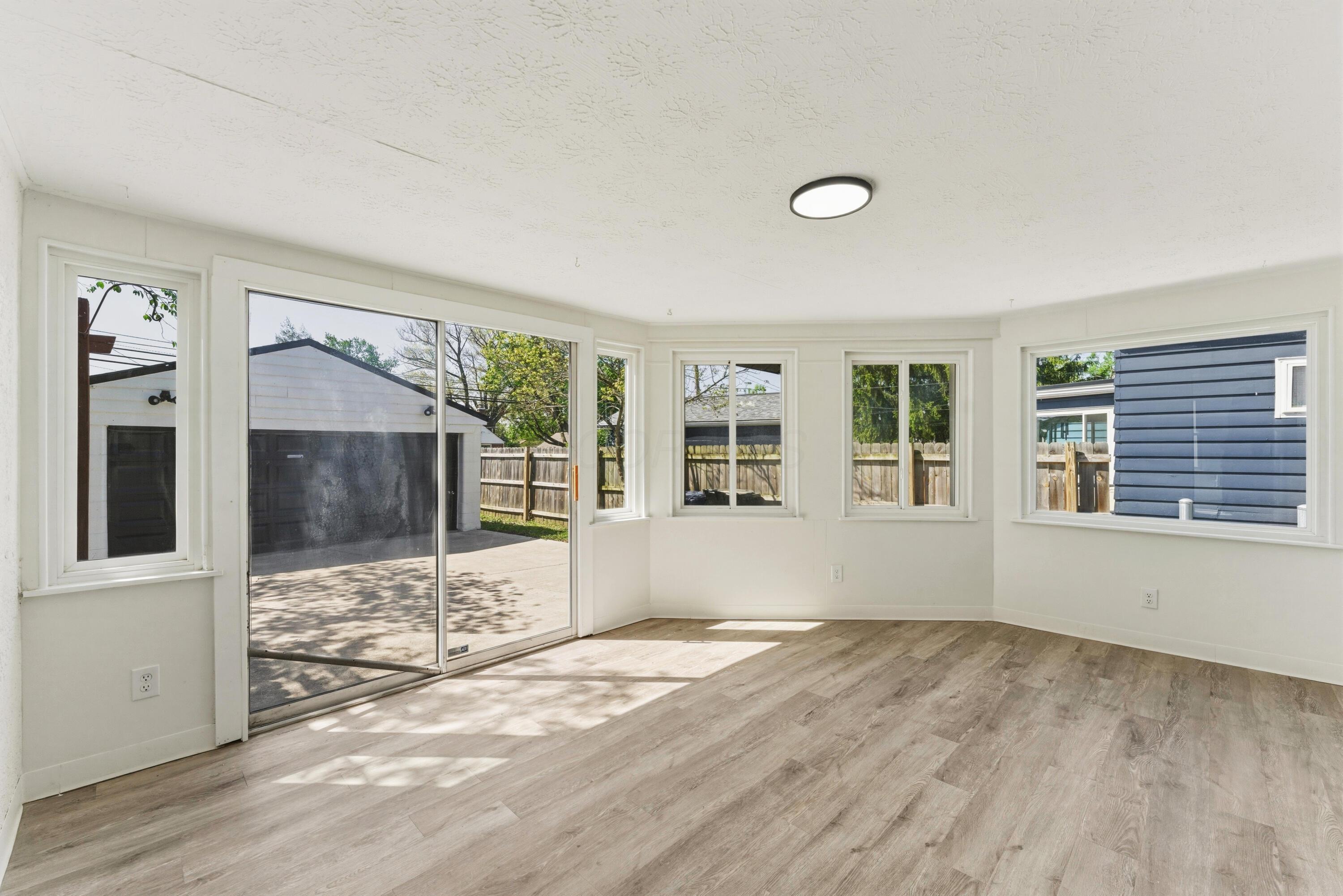 2753 Eastminster Road Columbus, OH 43209 - Photo 35 of 48 Sunroom1