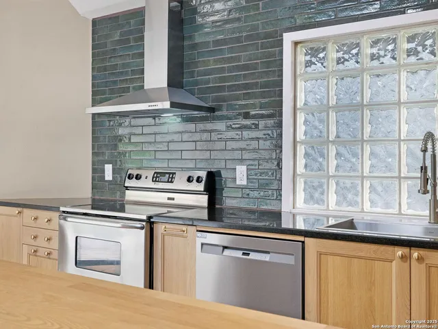 $2,500 | 3494 River Way, San Antonio, TX 78230