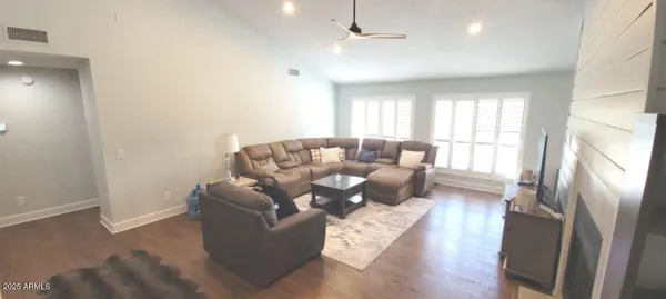 $2,495 | 7203 West McRae Way, Glendale, AZ 85308