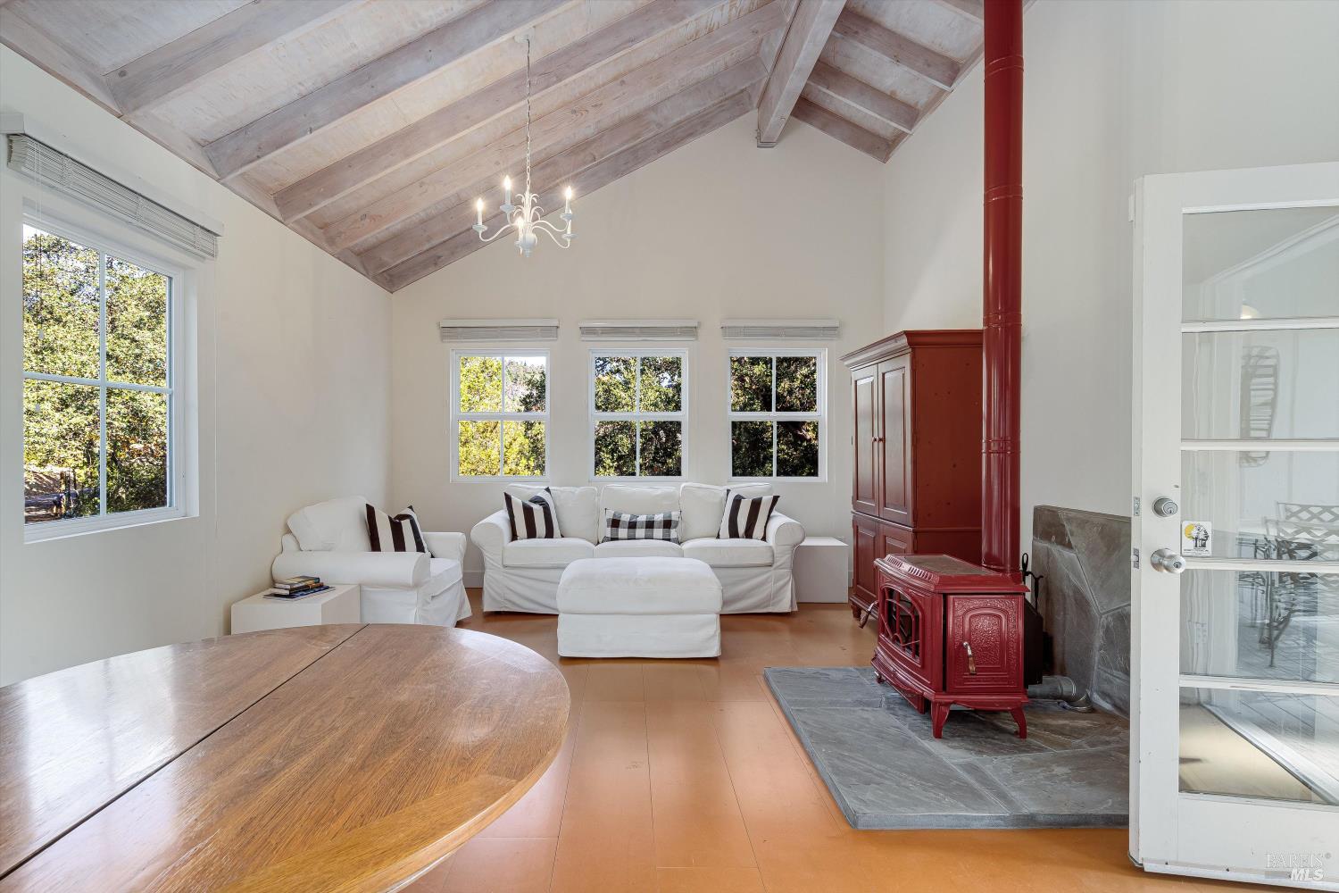 3200 Castle Road Sonoma, CA 95476 - Photo 28 of 42 Guest unit above car barn.