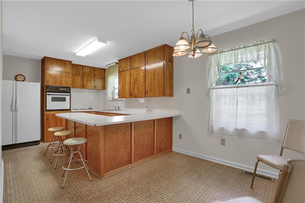 142 East Stop 11 Road Indianapolis, IN 46227 - Photo 9 of 47 Gallery Image 9