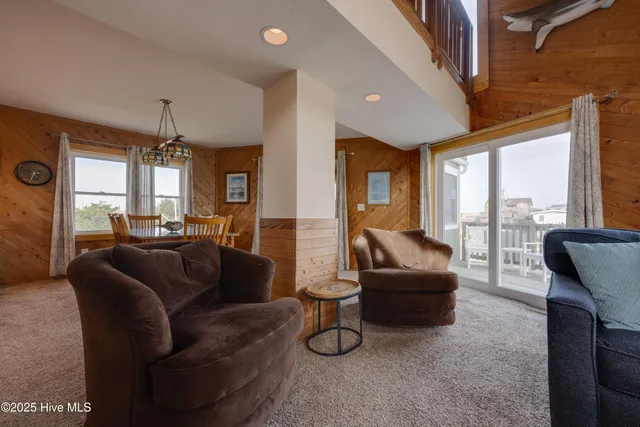 $775,000 | 8708 South Old Oregon Inlet Road, Nags Head, NC 27959