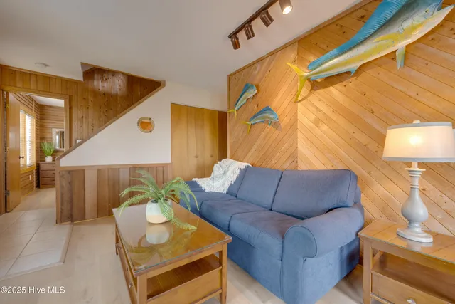 $775,000 | 8708 South Old Oregon Inlet Road, Nags Head, NC 27959