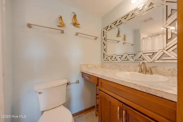 $775,000 | 8708 South Old Oregon Inlet Road, Nags Head, NC 27959