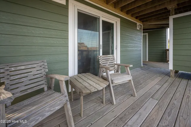 $775,000 | 8708 South Old Oregon Inlet Road, Nags Head, NC 27959