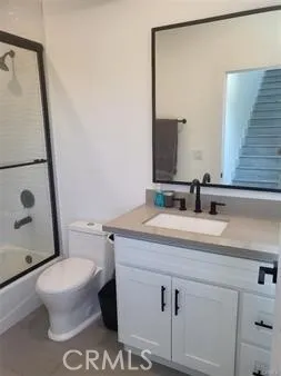 $4,700 | 5948 Cantaloupe Avenue, Valley Glen, CA 91401