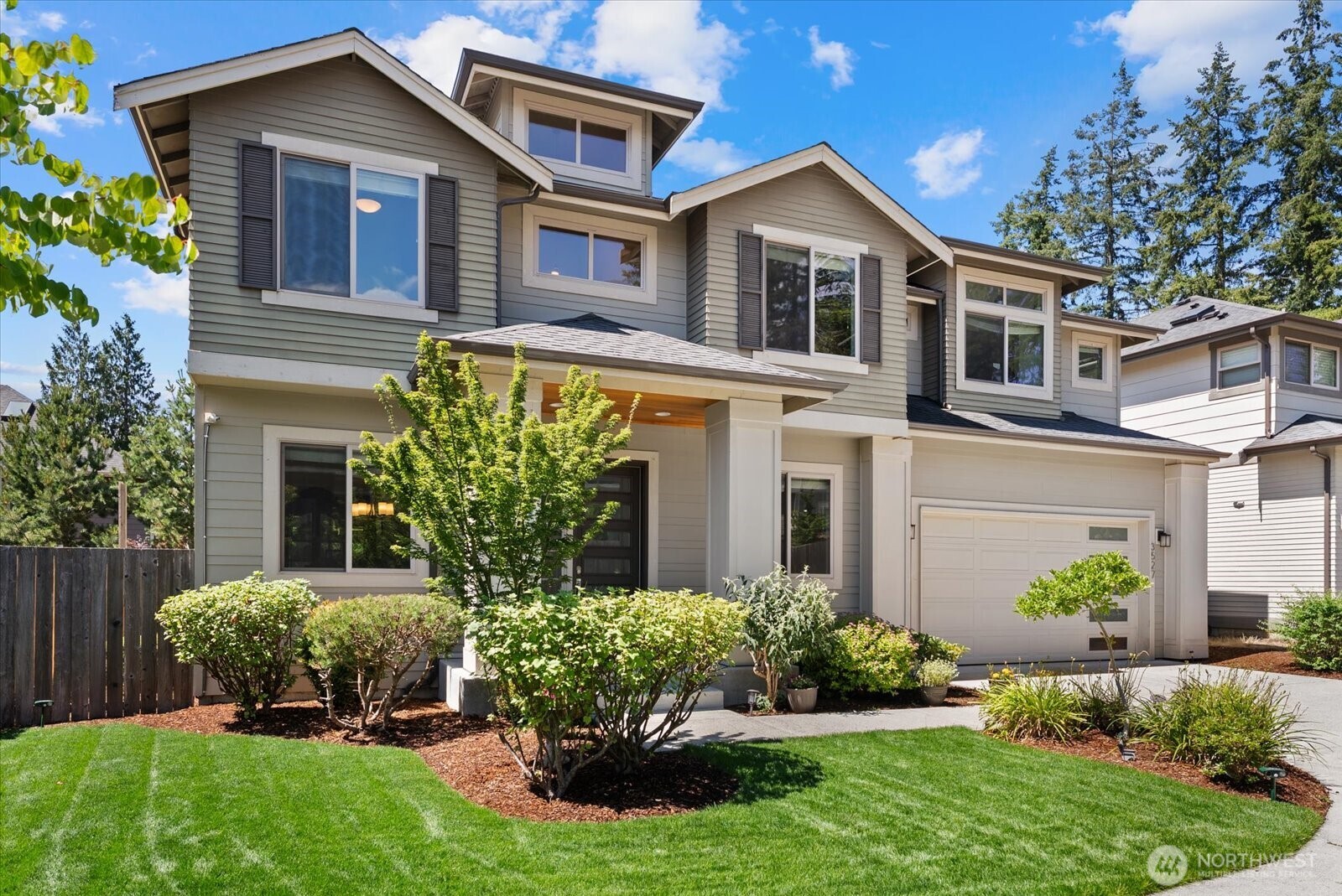 3527 Northeast 7th Street Renton, WA 98056 - Photo 5 of 33