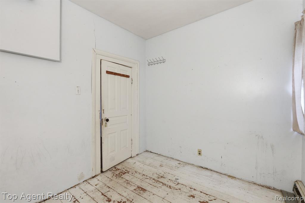 95 West Lapeer Road Peck, MI 48466 - Photo 10 of 33