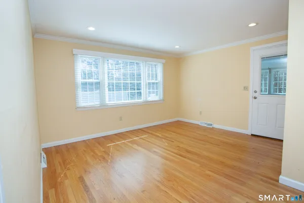 $599,000 | 24 Valley View Drive, Simsbury, CT 06089