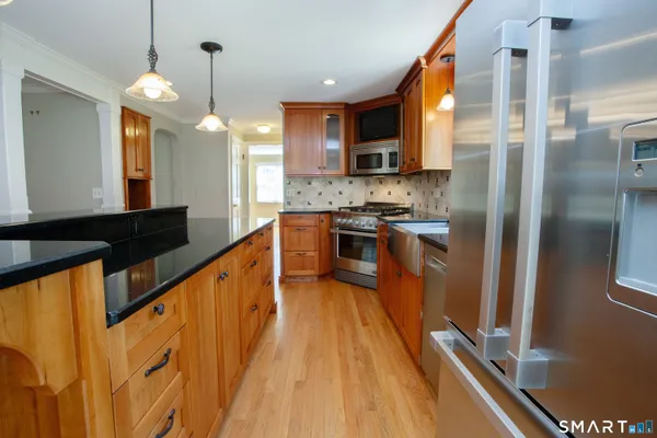 $599,000 | 24 Valley View Drive, Simsbury, CT 06089