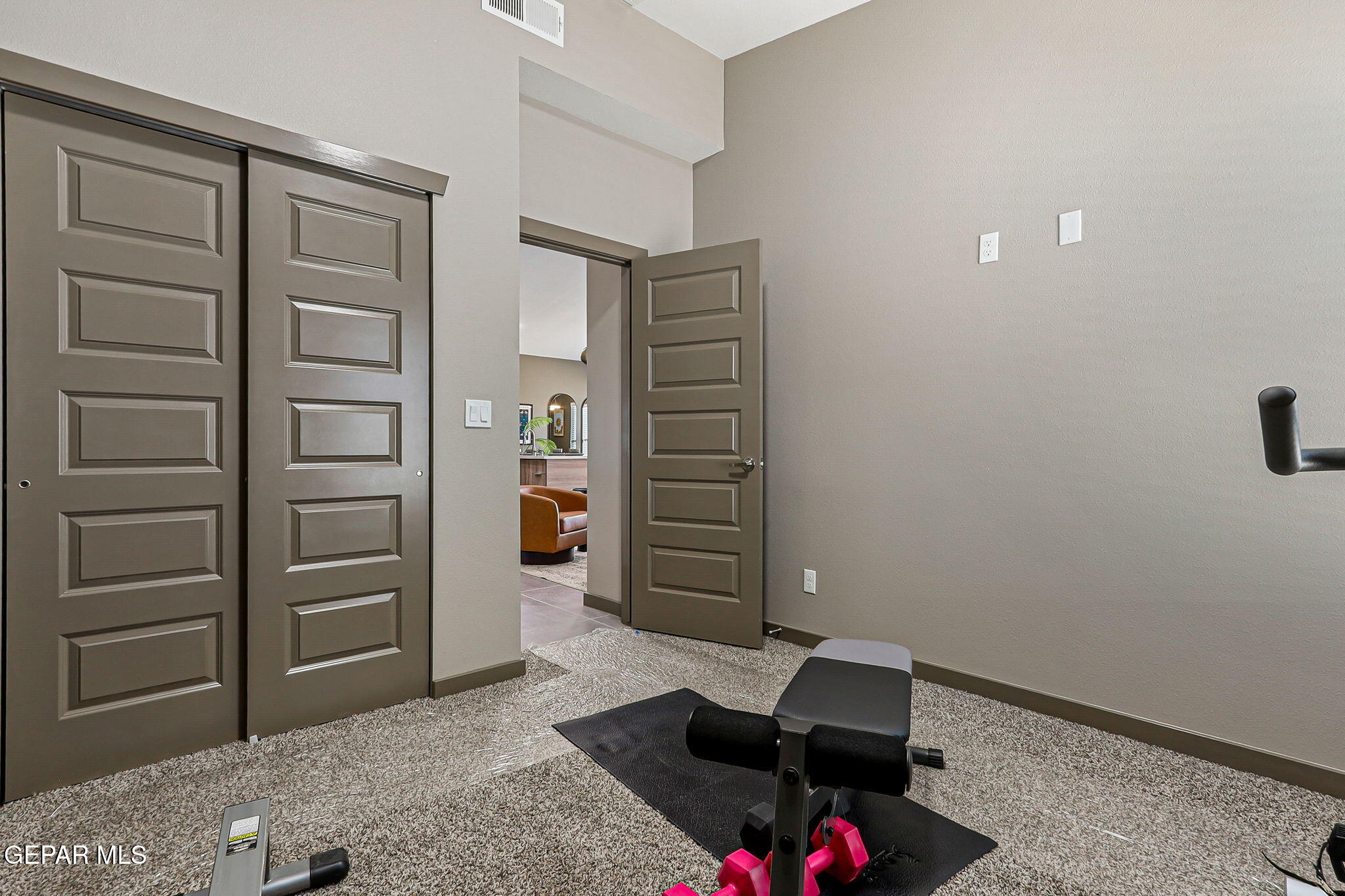 605 Espa Court Vinton, TX 79821 - Photo 17 of 31 a living room with closet