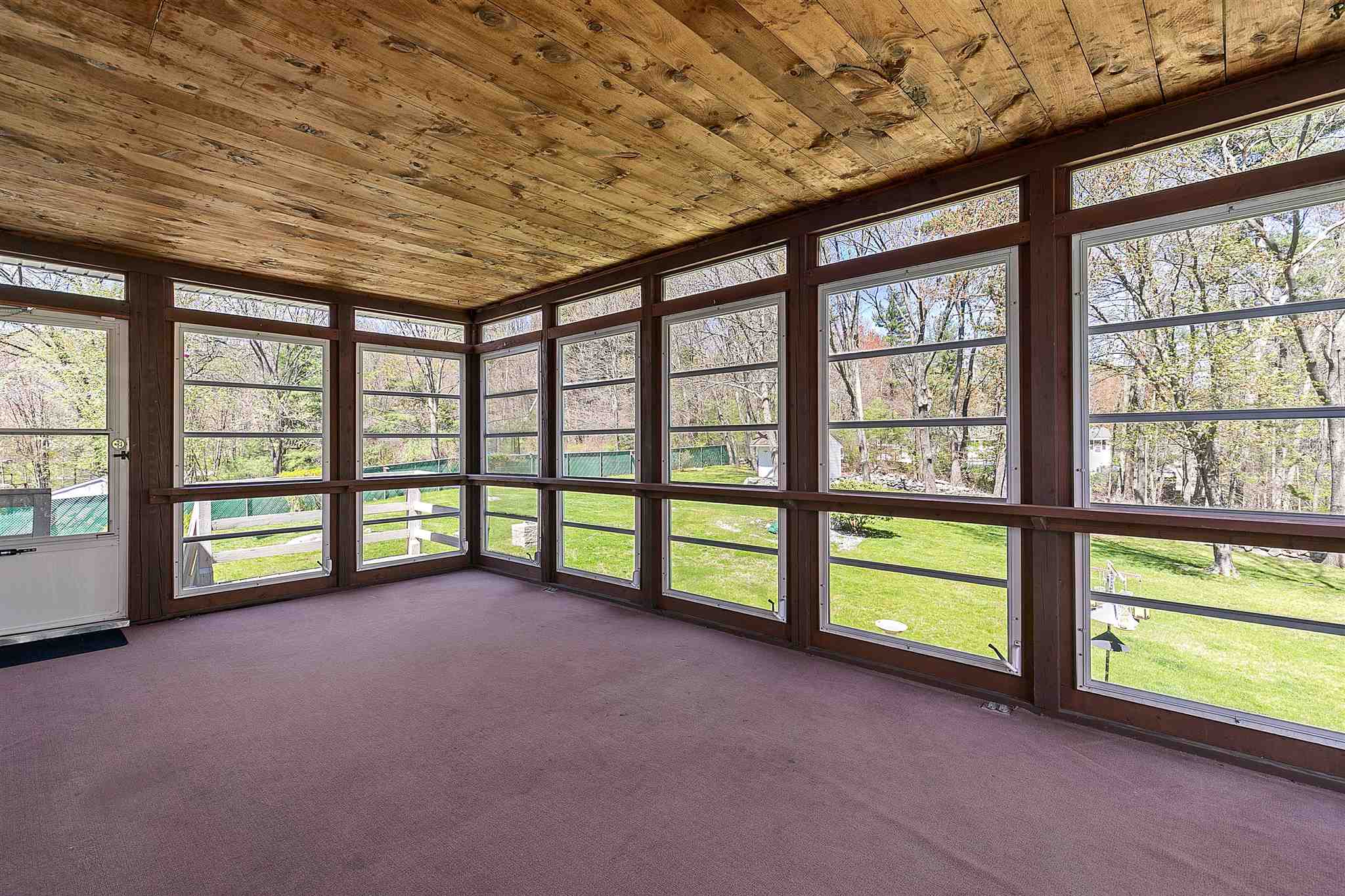 60 Hardy Road Londonderry, NH 03053 - Photo 14 of 37 Gallery Image 14