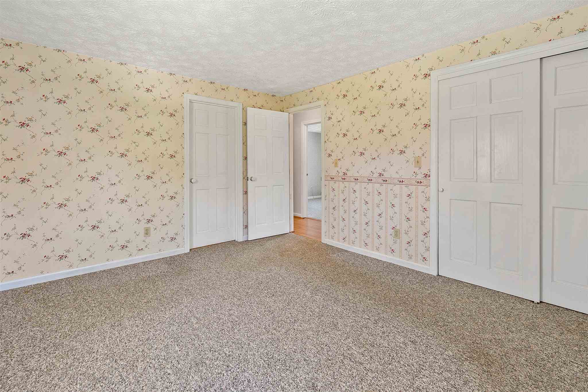 60 Hardy Road Londonderry, NH 03053 - Photo 20 of 37 Gallery Image 20