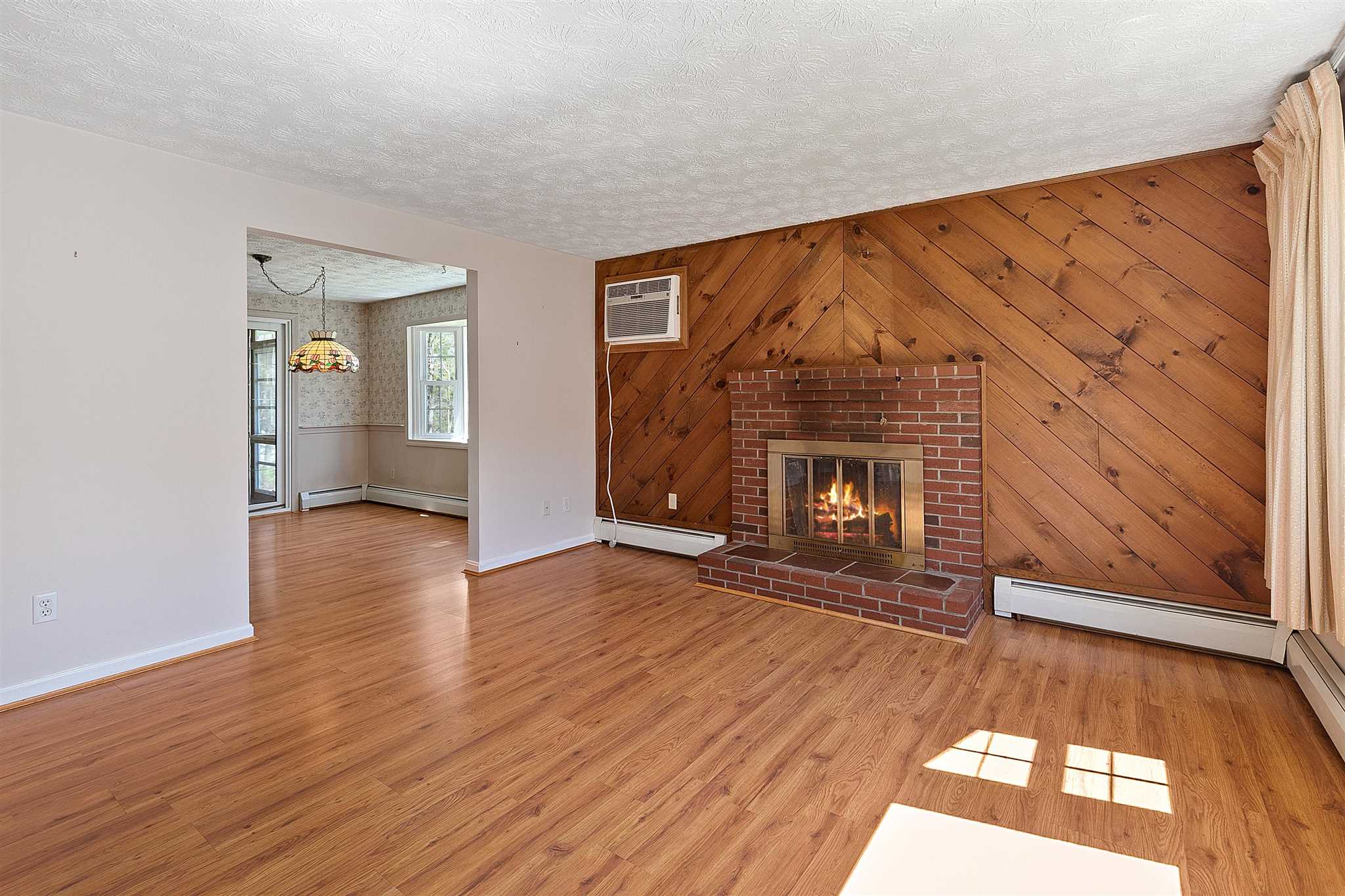 60 Hardy Road Londonderry, NH 03053 - Photo 5 of 37 Gallery Image 5