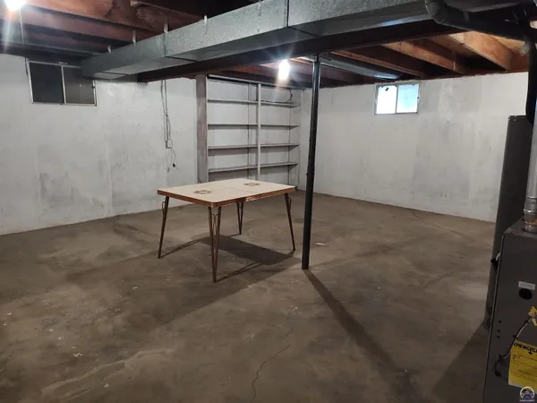 $295,500 | 14790 U Road, Mayetta, KS 66509