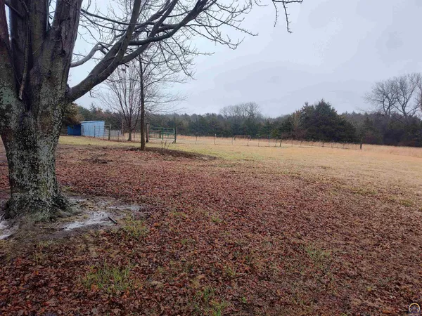 $295,500 | 14790 U Road, Mayetta, KS 66509