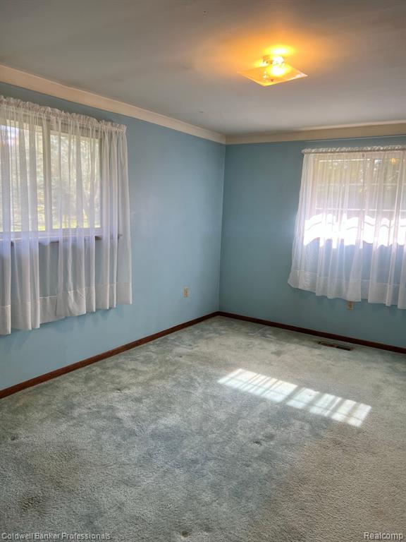 4800 Sullivan Road Lapeer, MI 48446 - Photo 9 of 32