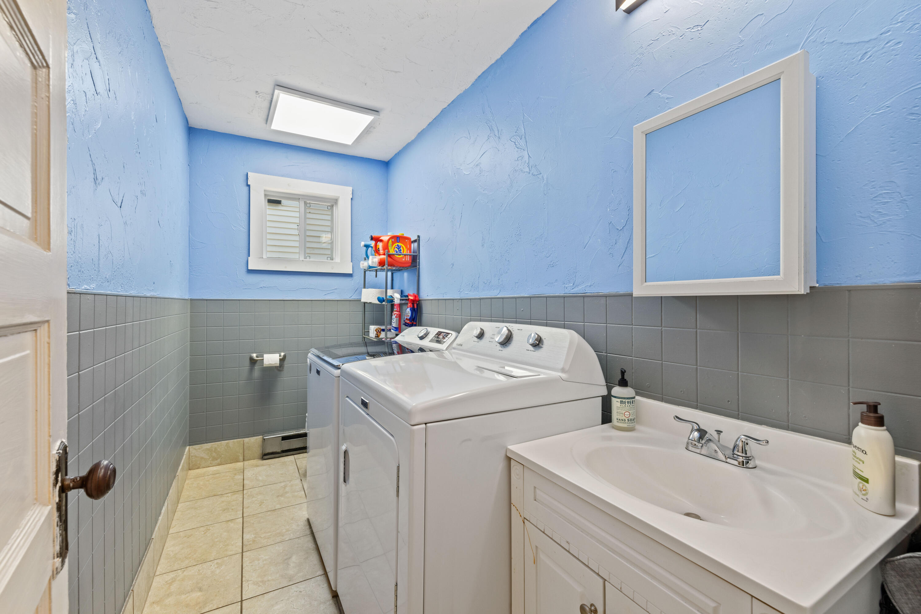 183 Graham Street Biddeford, ME 04005 - Photo 23 of 27 Laundry