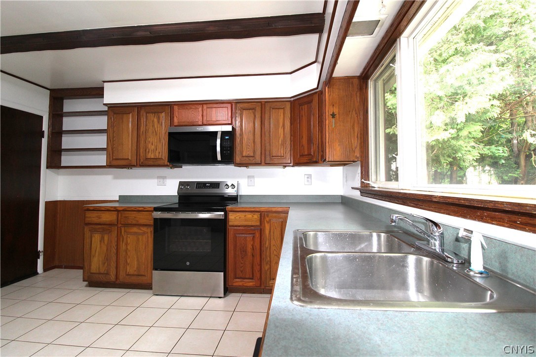 24 Forest Road New Hartford, NY 13501 - Photo 28 of 50