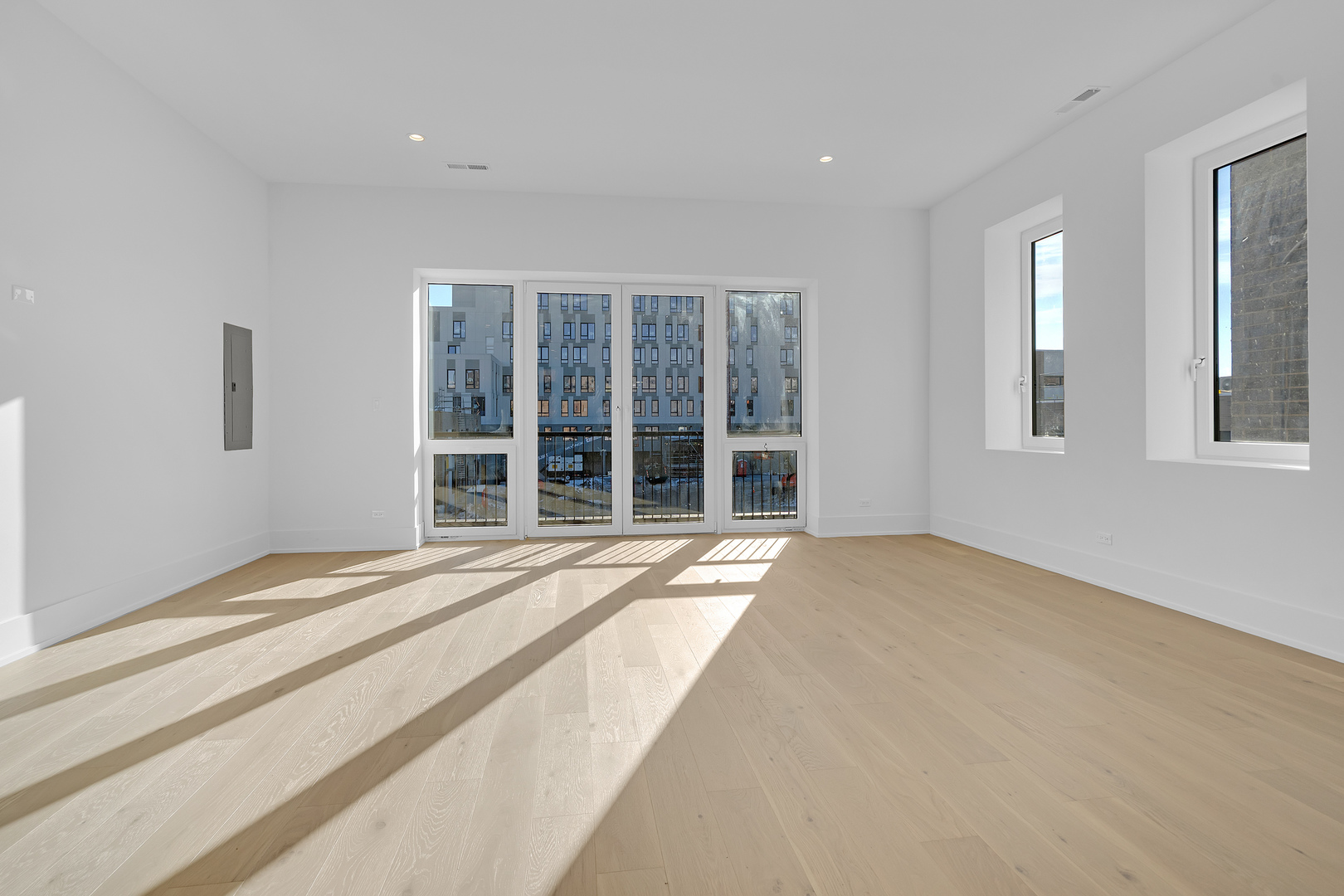 505 West Elm Street, Unit 7 Chicago, IL 60610 - Photo 12 of 36 a view of an empty room with a window