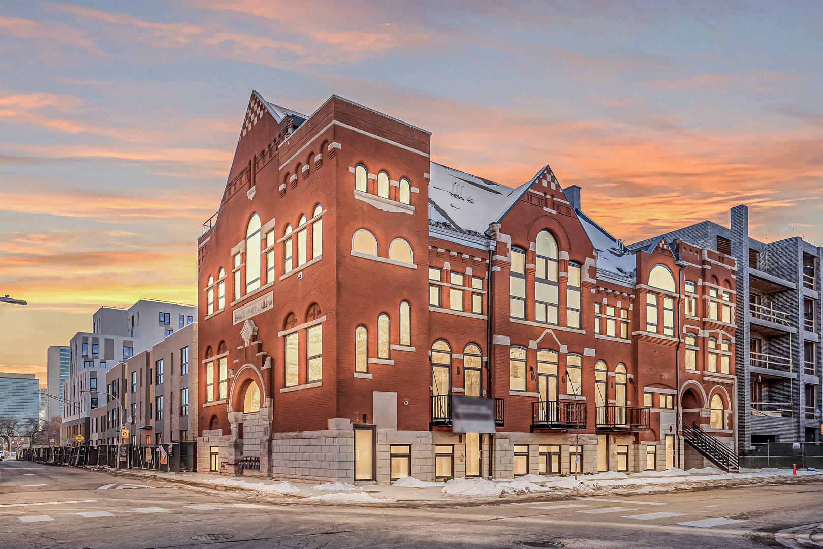 505 West Elm Street, Unit 7 Chicago, IL 60610 - Photo 3 of 36 a front view of a building