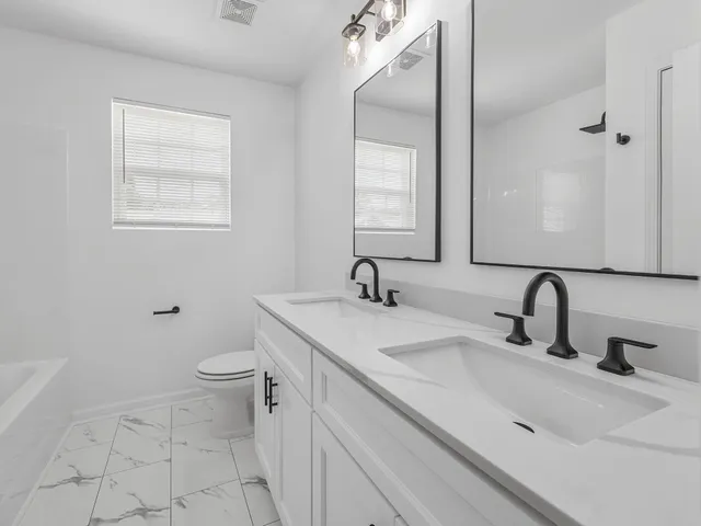 $319,000 | 224 Hotchkiss Lane, Duncan, SC 29334