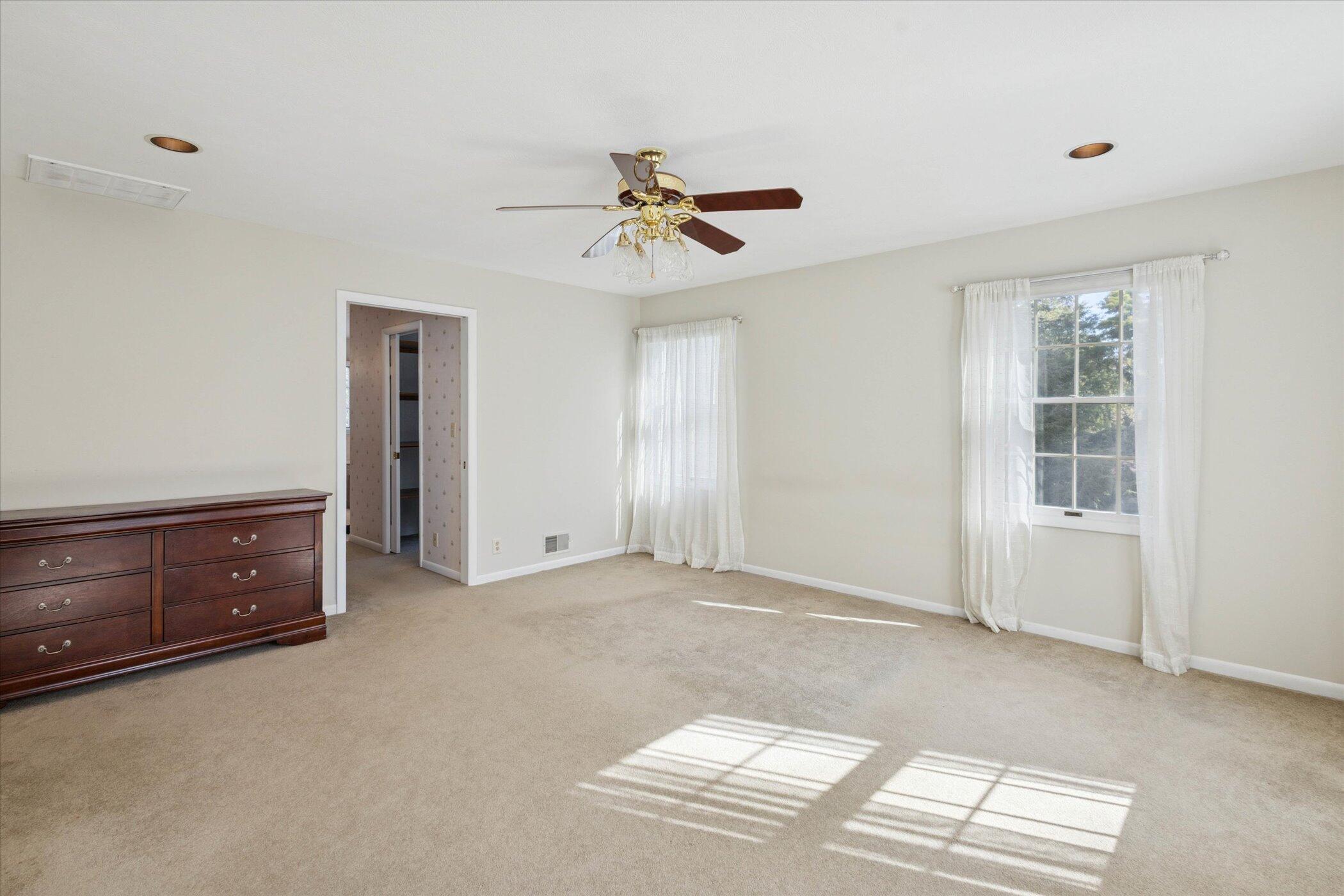 701 South Durand Street Jackson, MI 49203 - Photo 25 of 54 25-701-S-Durand-St-Jackson-MI-49203-Wind