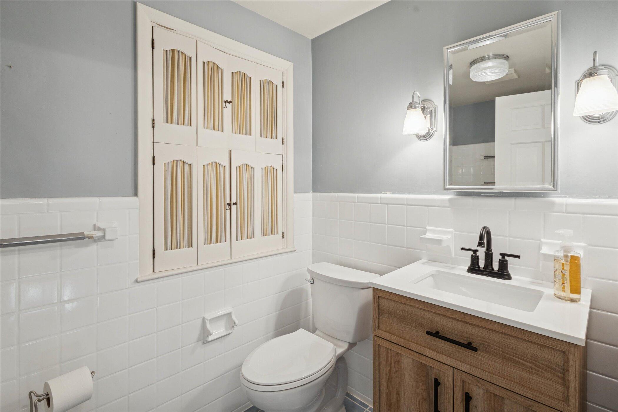 701 South Durand Street Jackson, MI 49203 - Photo 33 of 54 33-701-S-Durand-St-Jackson-MI-49203-Wind