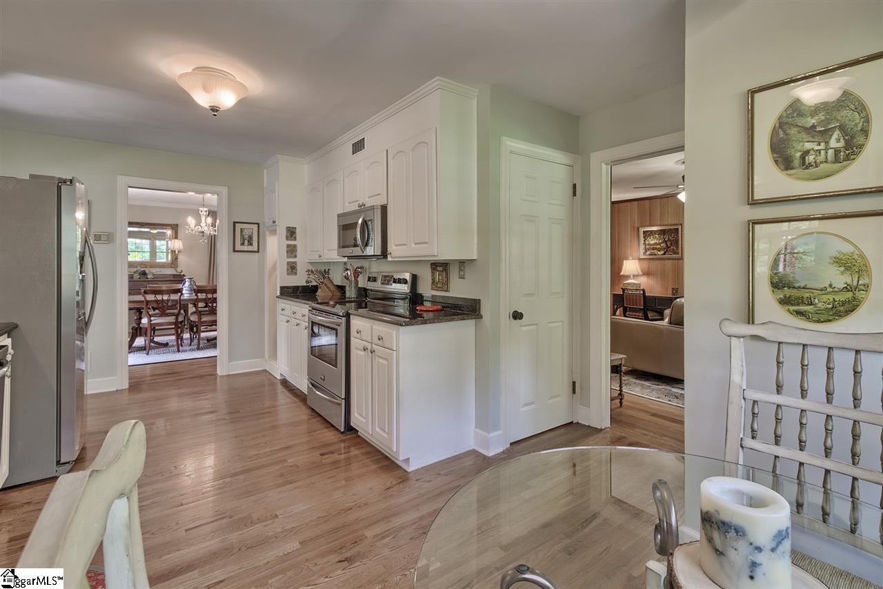 12 Jervey Road Greenville, SC 29609 - Photo 11 of 36