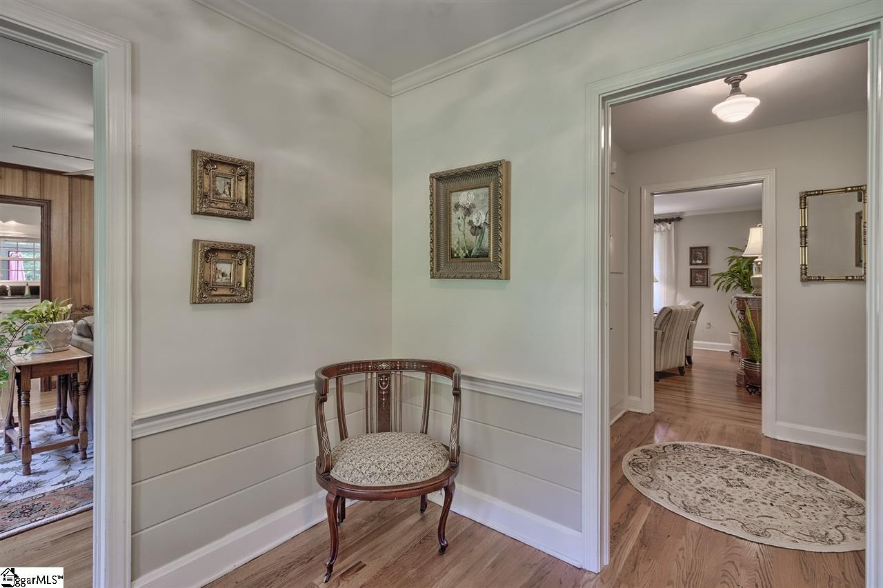 12 Jervey Road Greenville, SC 29609 - Photo 4 of 36
