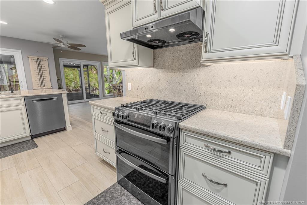 265 Cardinal Trail Stuart, FL 34997 - Photo 23 of 44 Gallery Image 23
