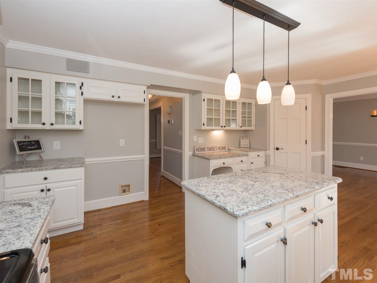 2213 Middlefield Court Raleigh, NC 27615 - Photo 5 of 25 Gallery Image 5