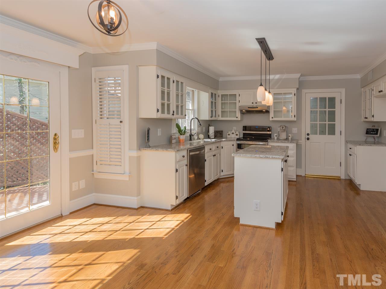 2213 Middlefield Court Raleigh, NC 27615 - Photo 7 of 25 Gallery Image 7