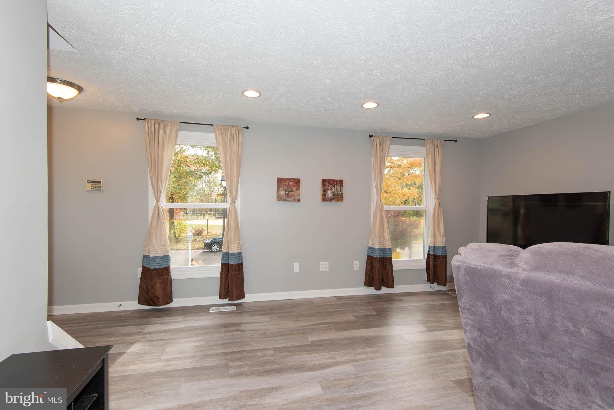 8523 Summit Road Pasadena, MD 21122 - Photo 4 of 33 Gallery Image 4