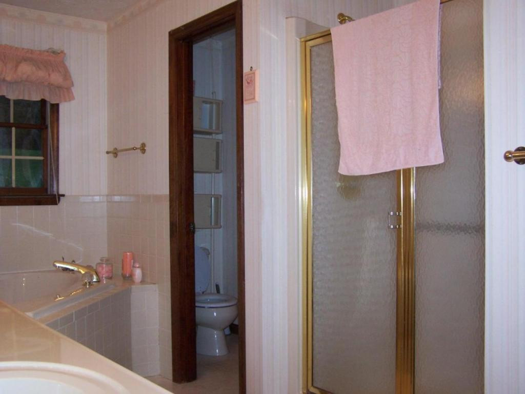 475 Sink Valley Road Butler, TN 37640 - Photo 20 of 24 Photo 20