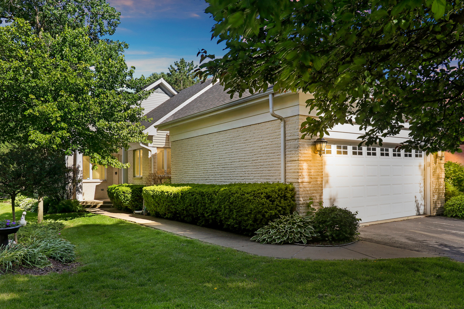 5551 Amanda Court Rolling Meadows, IL 60008 - Photo 25 of 27 a view of back yard of the house