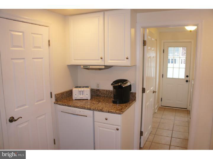 205 Harrison Road Brookhaven, PA 19015 - Photo 9 of 25 Kitchen
