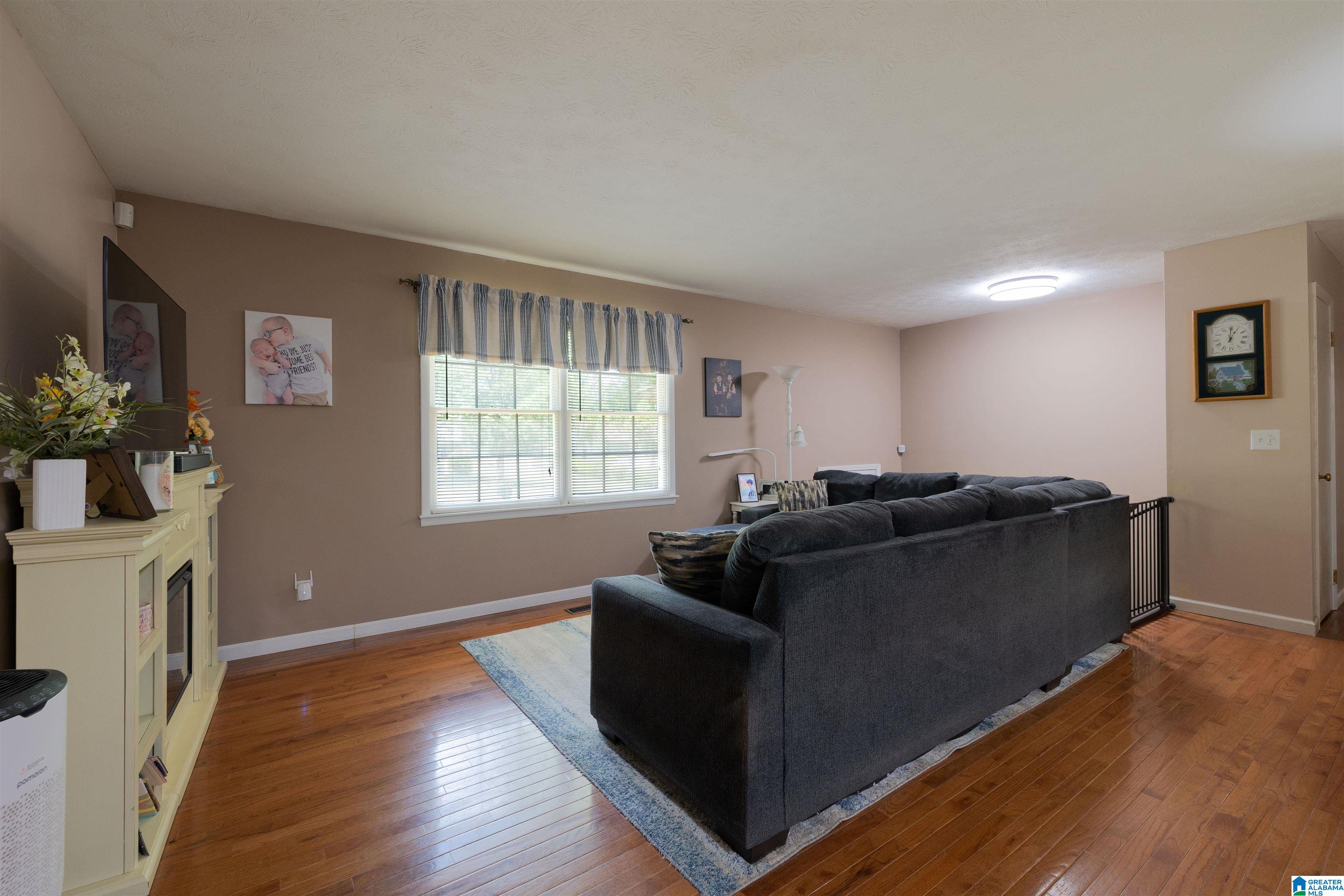 4128 Cloverdale Road Anniston, AL 36207 - Photo 8 of 28