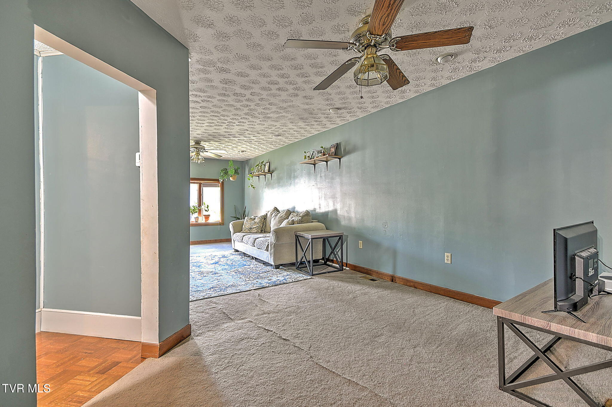 2424 Overlook Road Kingsport, TN 37664 - Photo 13 of 33 13-web-or-mls-2424 Overlook MC-14