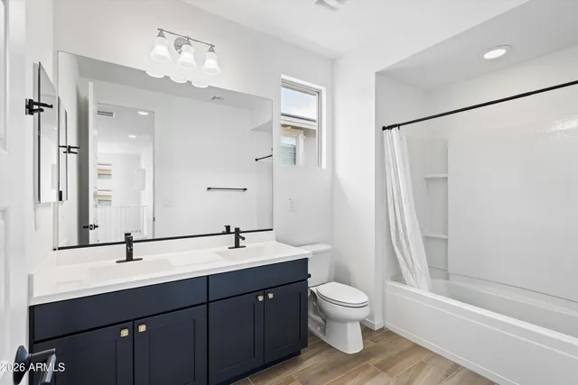 $3,800 | 3139 East Tina Drive, Phoenix, AZ 85050