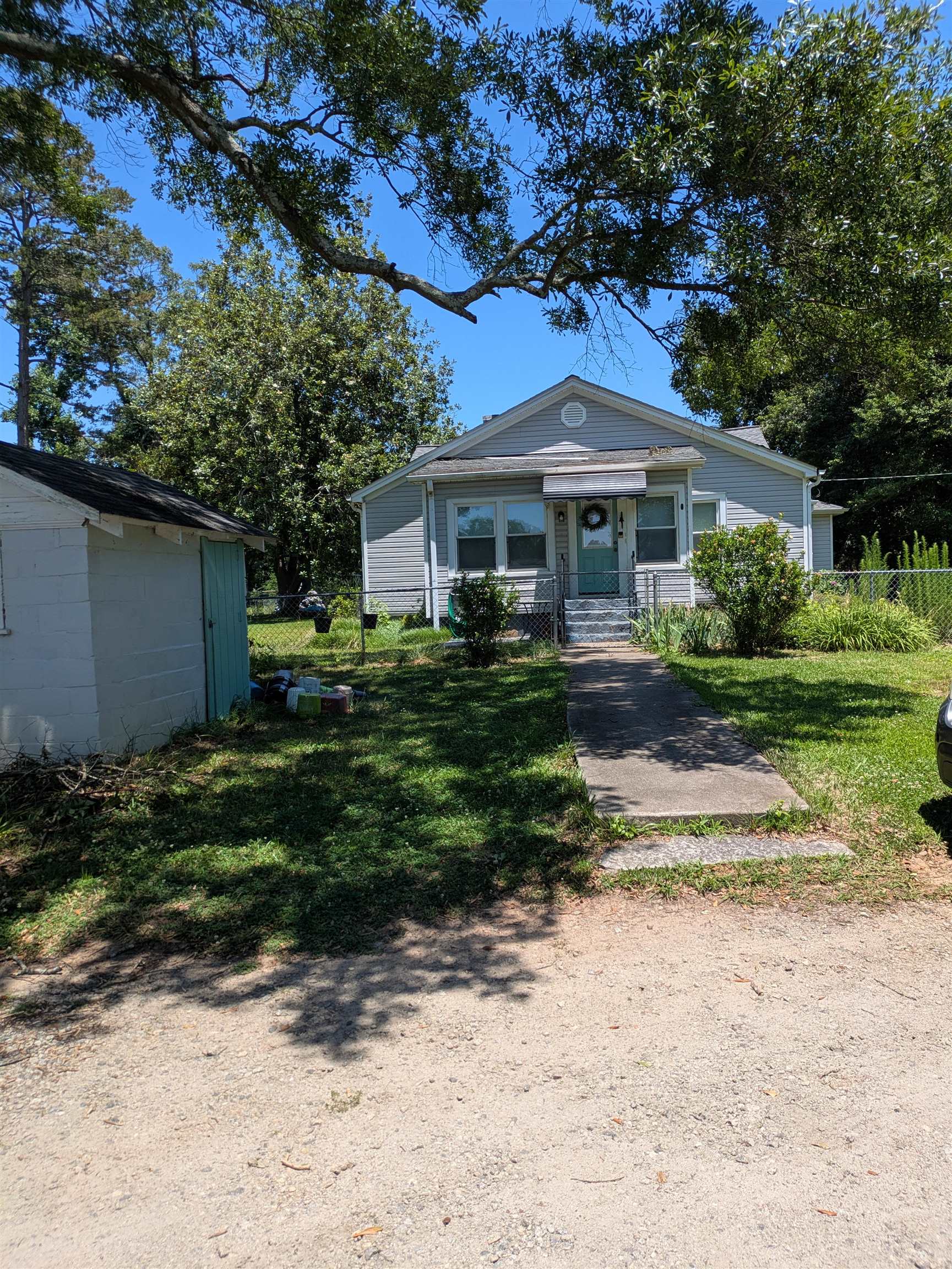 726 Foster Road Inman, SC 29349 - Photo 2 of 24