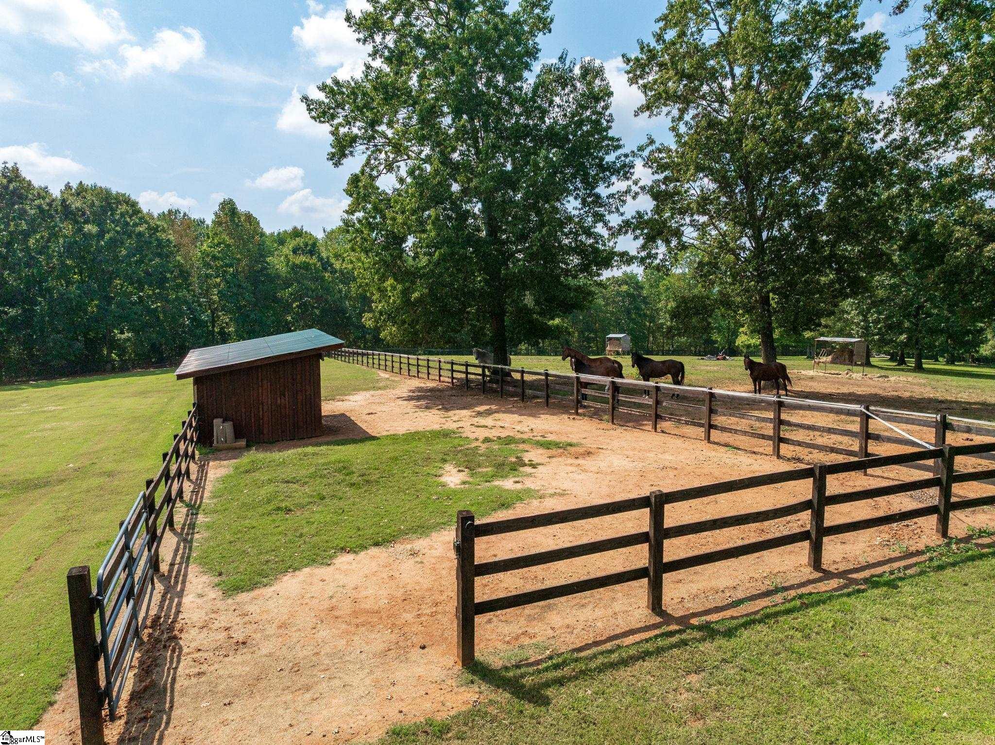 105 Smith Road Landrum, SC 29356 - Photo 19 of 31