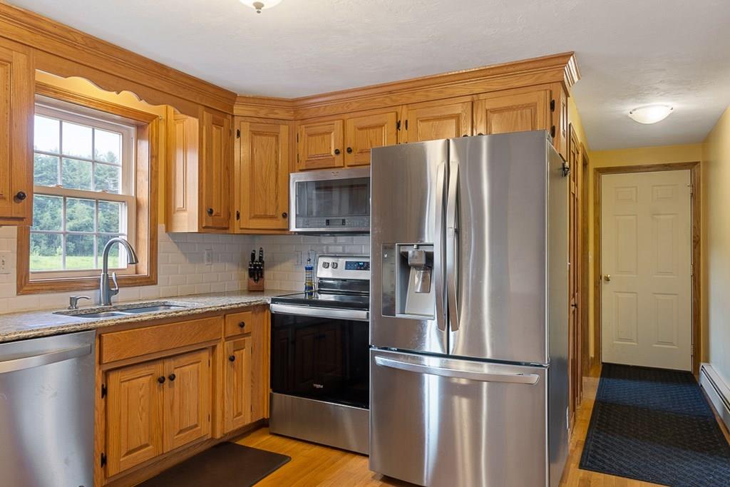 569 Sheldon Road Fitchburg, MA 01420 - Photo 20 of 42 Gallery Image 20